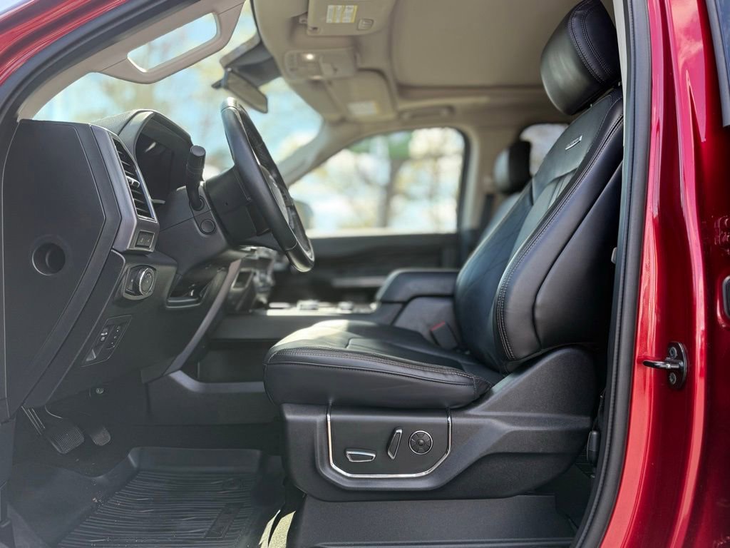 Used 2019 Ford Expedition Platinum image 12