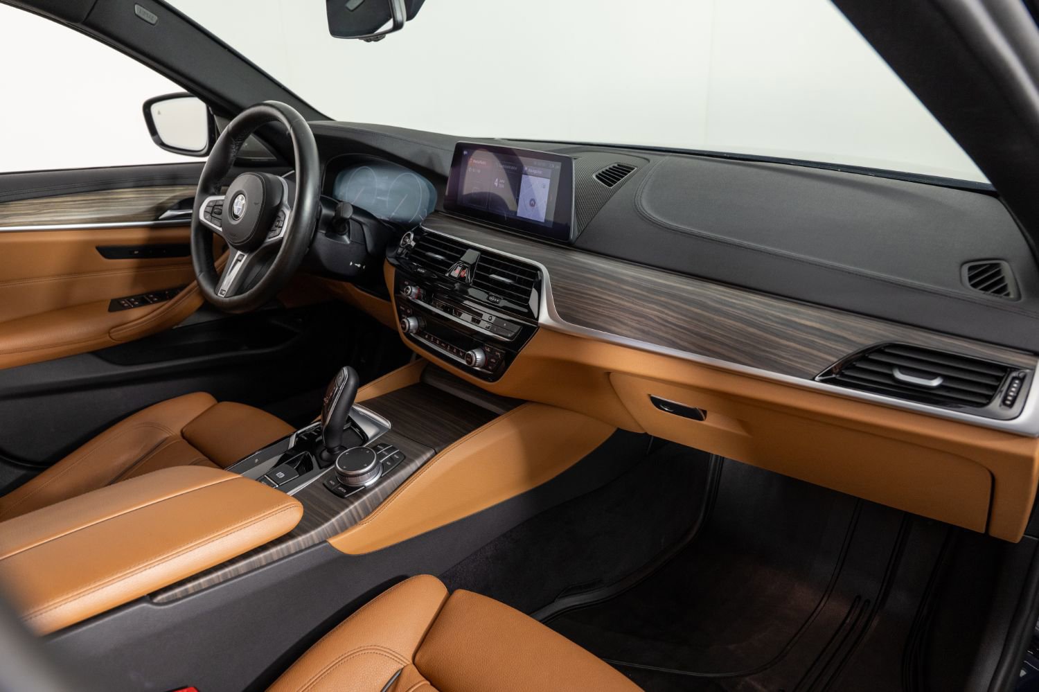 Used 2019 BMW M550i xDrive AWD/4WD image 26