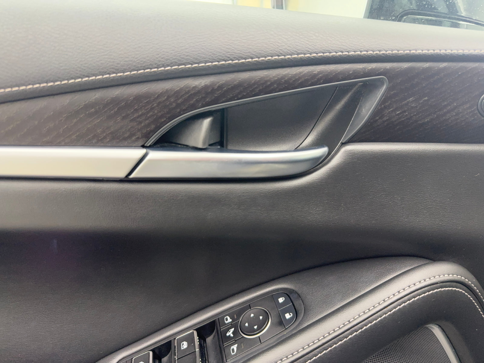 Used 2023 INFINITI QX60 Sensory w/ Vision Package FWD image 28