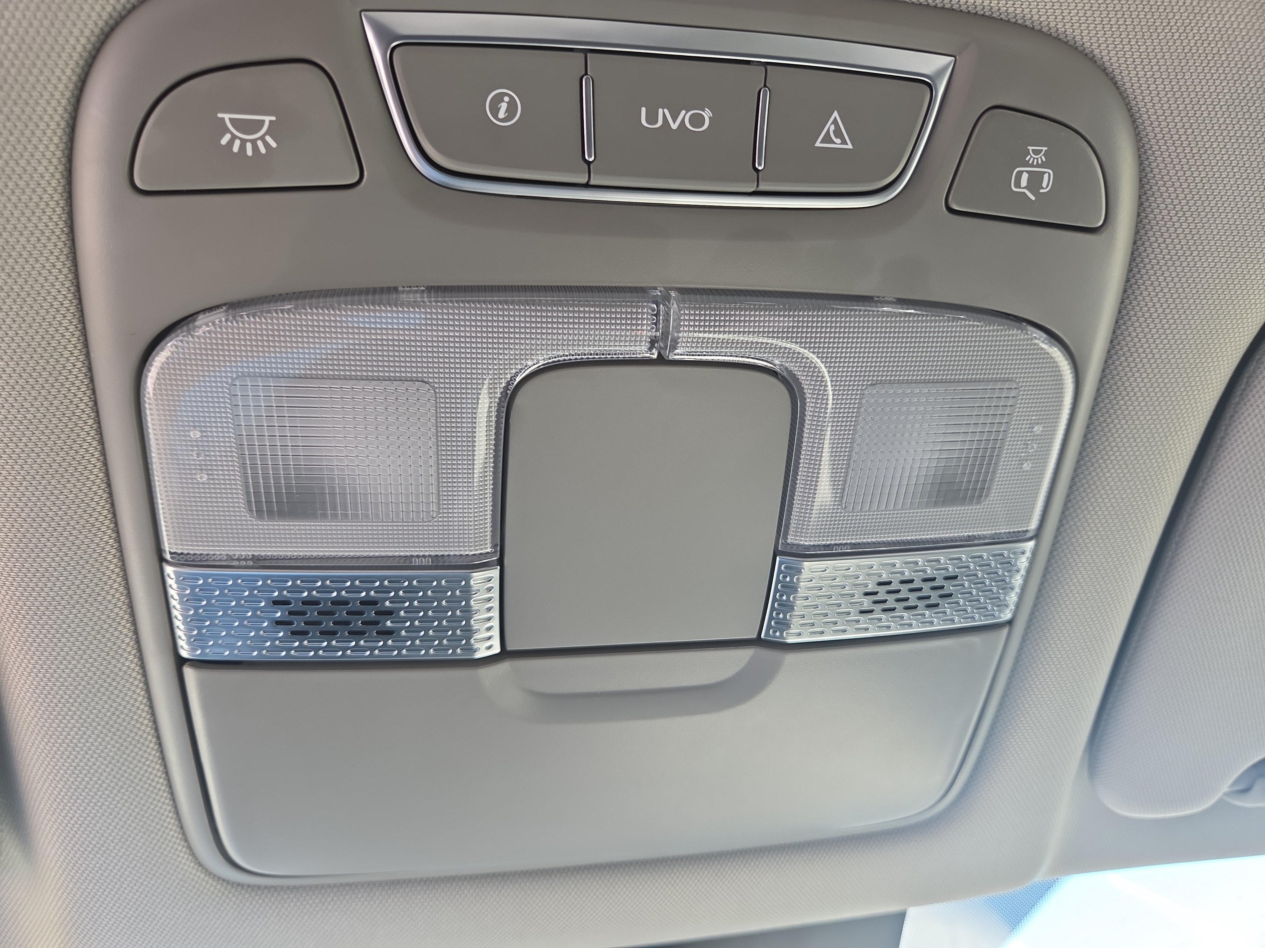 Used 2022 Kia Telluride LX AWD/4WD image 9