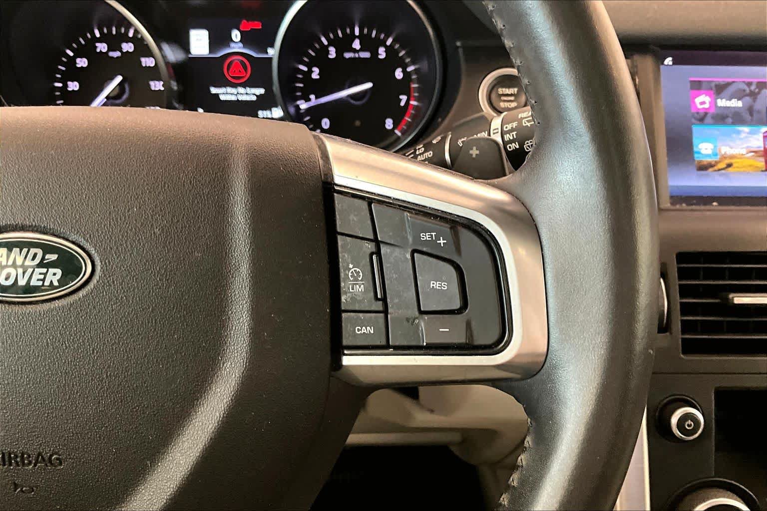 Used 2017 Land Rover Discovery Sport HSE AWD/4WD image 23