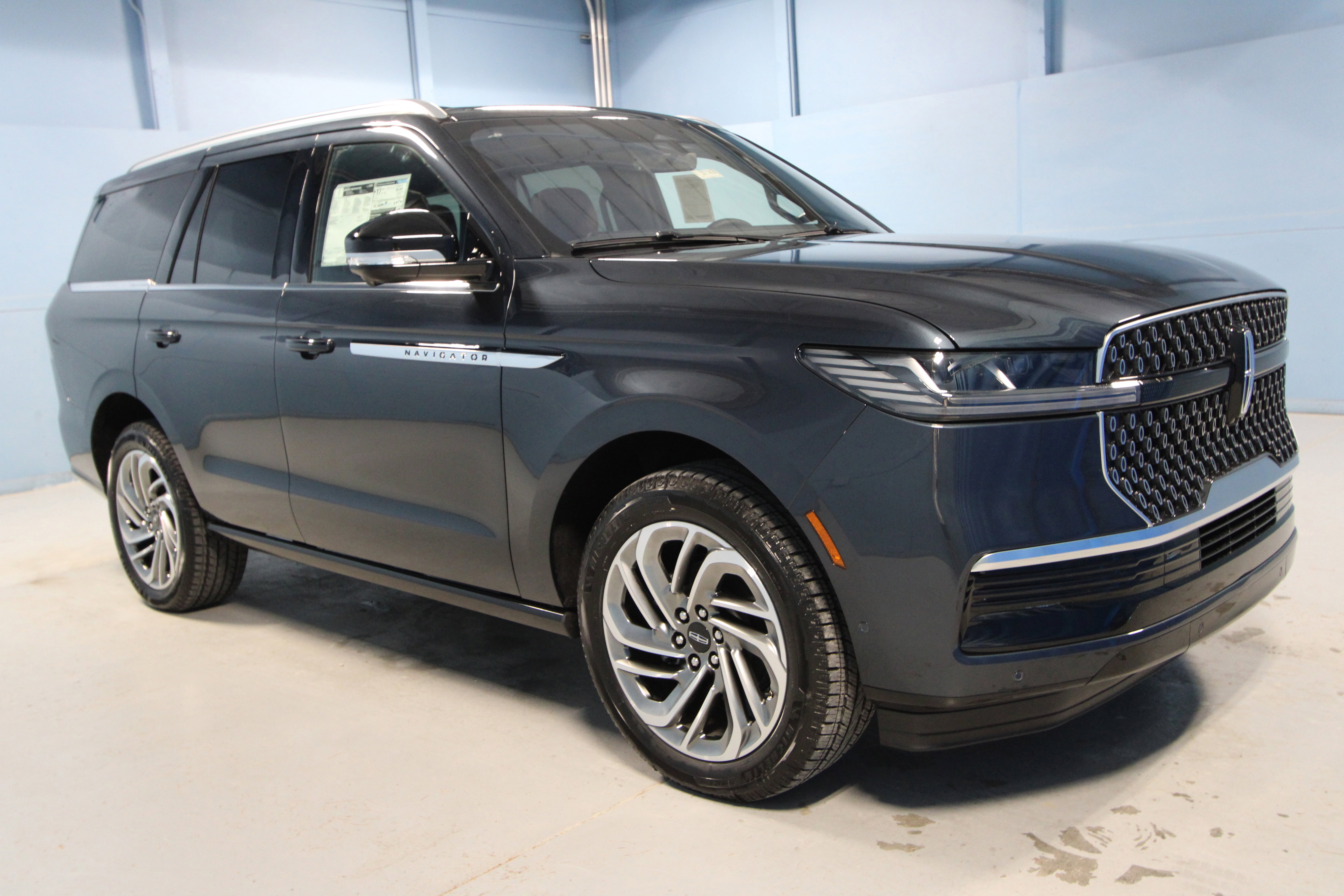 New 2025 Lincoln Navigator Reserve