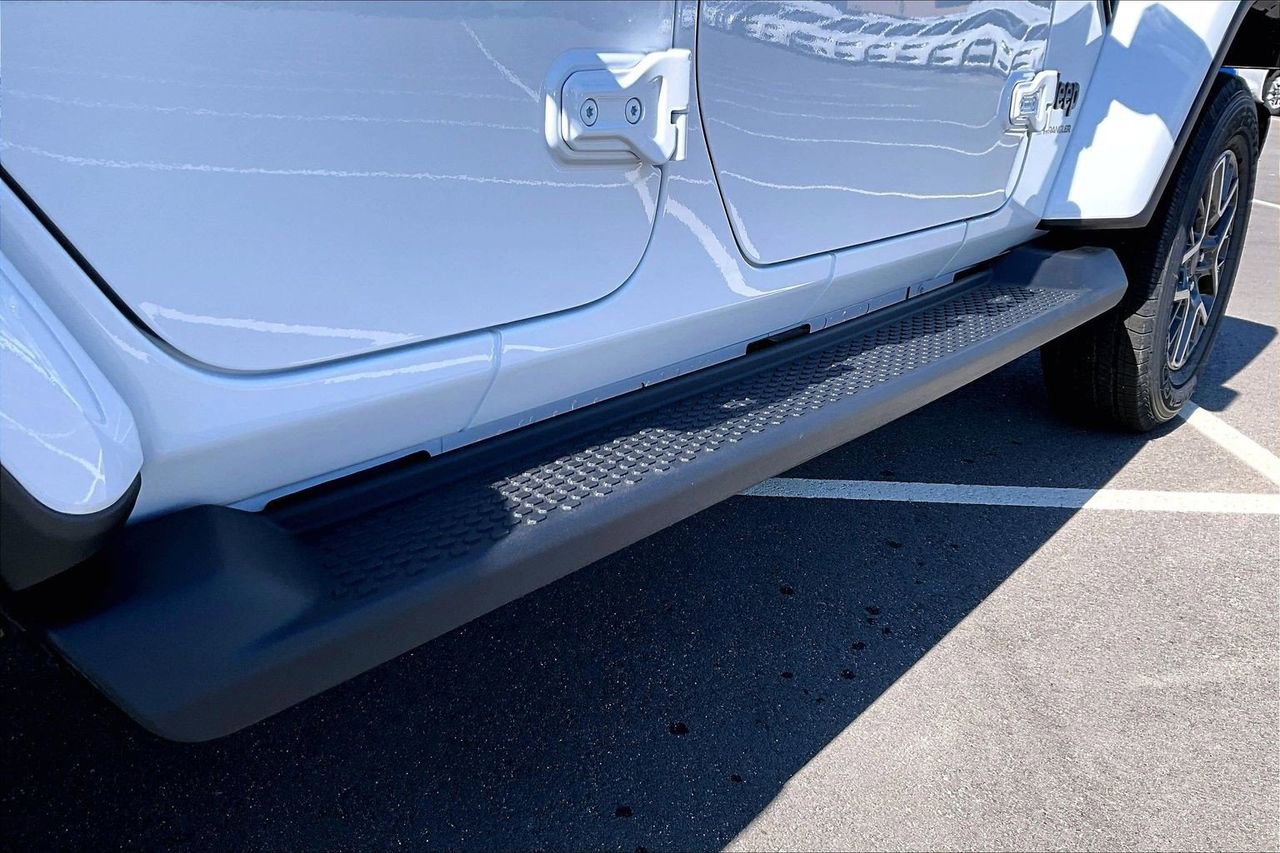 New 2026 Jeep Wrangler Sahara image 10