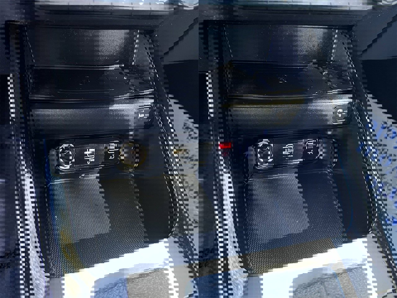 Used 2023 Kia Forte GT-Line w/ GT-Line Premium Package image 21