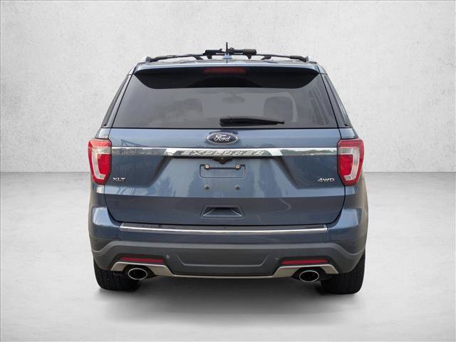 Used 2018 Ford Explorer XLT w/ Equipment Group 202A AWD/4WD image 6