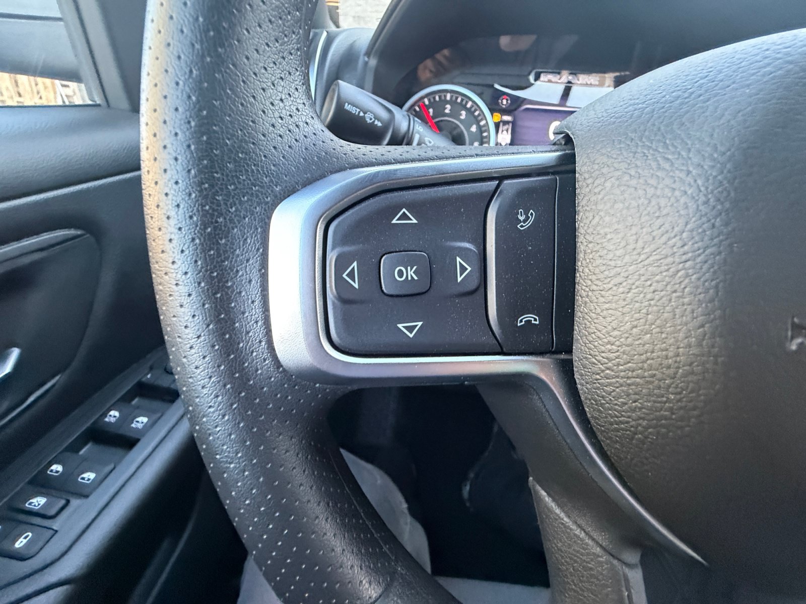 New 2026 RAM 1500 Express AWD/4WD image 16