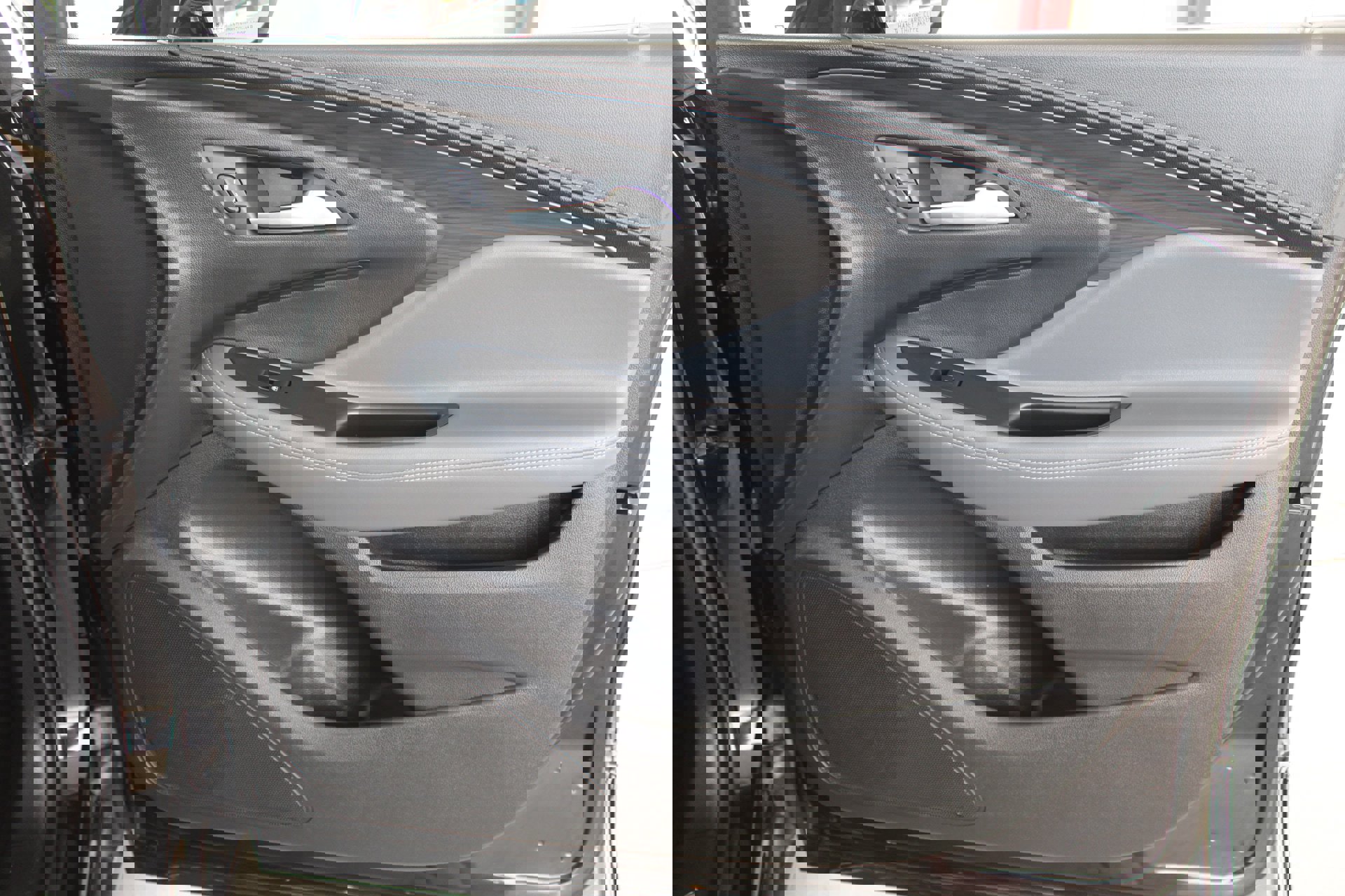 Used 2020 Buick Envision Essence image 19