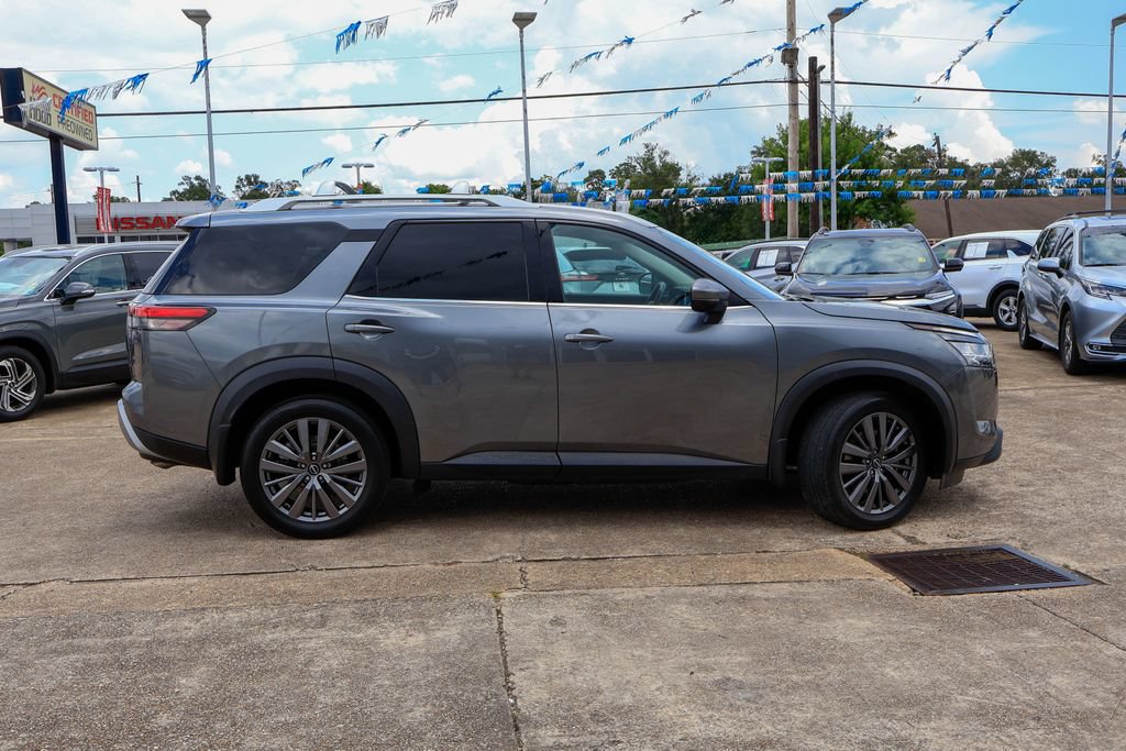 Used 2024 Nissan Pathfinder SL w/ SL Premium Package FWD image 25