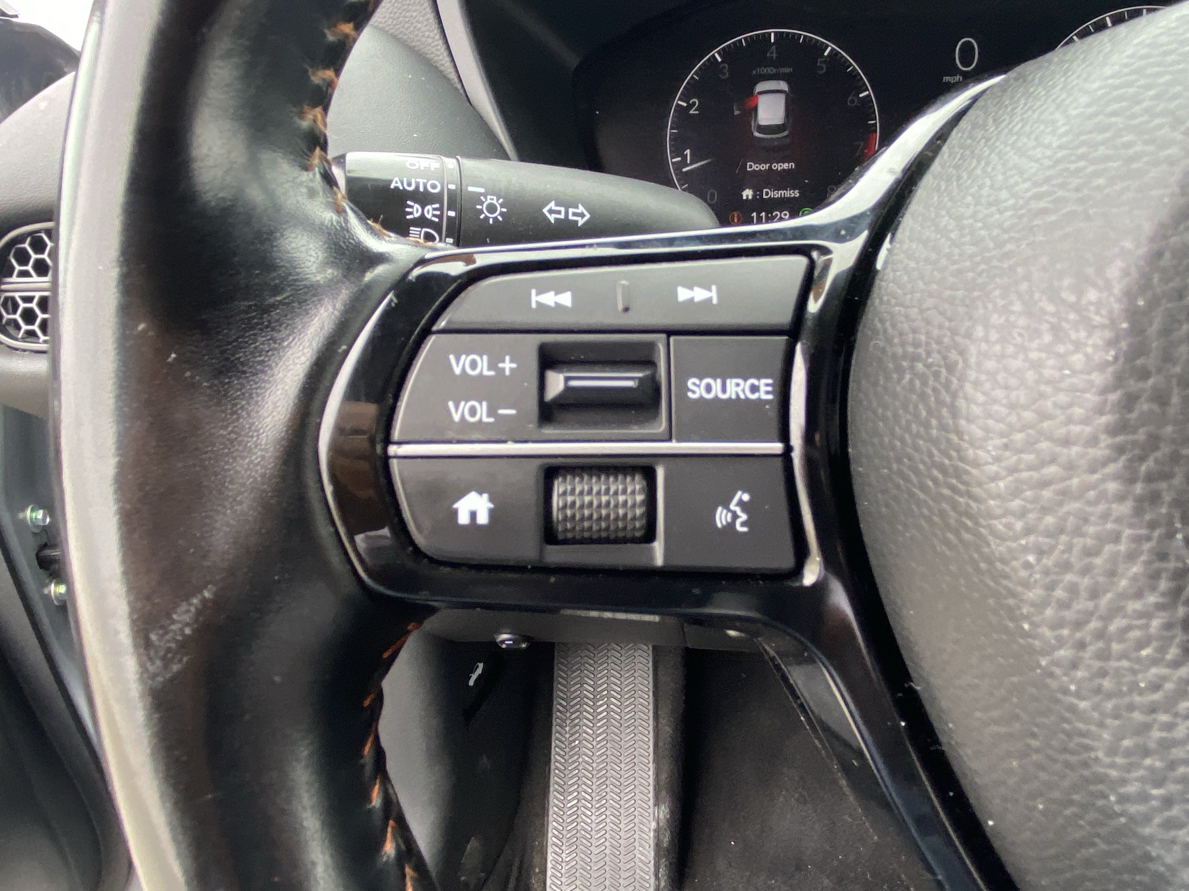 Used 2025 Honda HR-V Sport image 26
