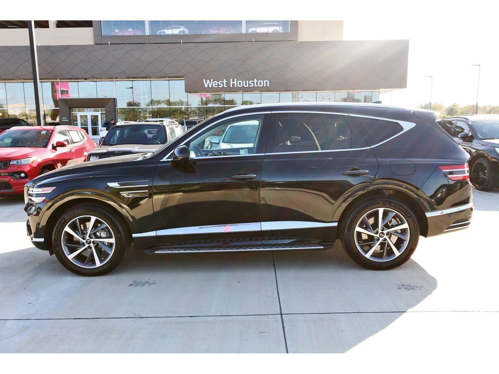 Used 2025 Genesis GV80 2.5T Advanced image 5