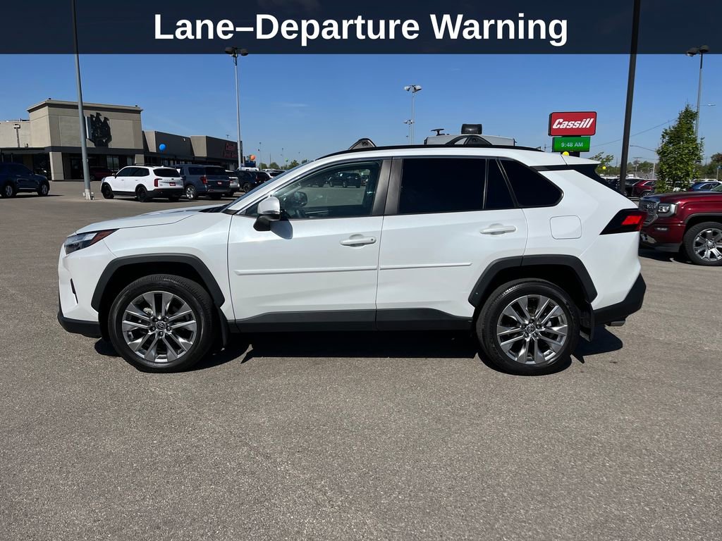 Used 2023 Toyota RAV4 XLE Premium FWD image 2