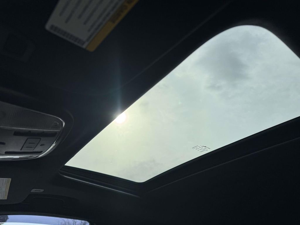 Used 2020 Jeep Grand Cherokee Altitude image 29