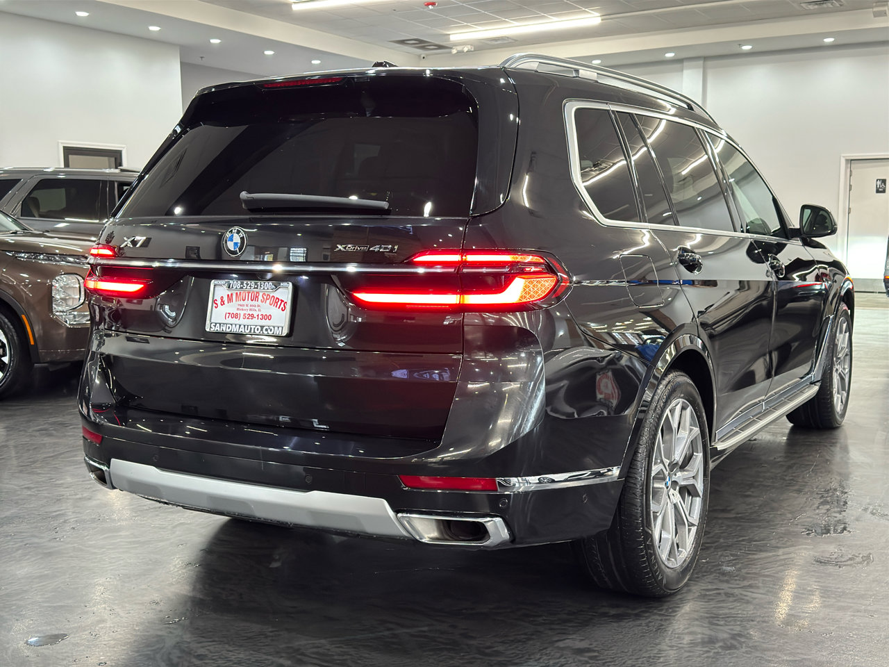 Used 2023 BMW X7 xDrive40i w/ Premium Package image 16