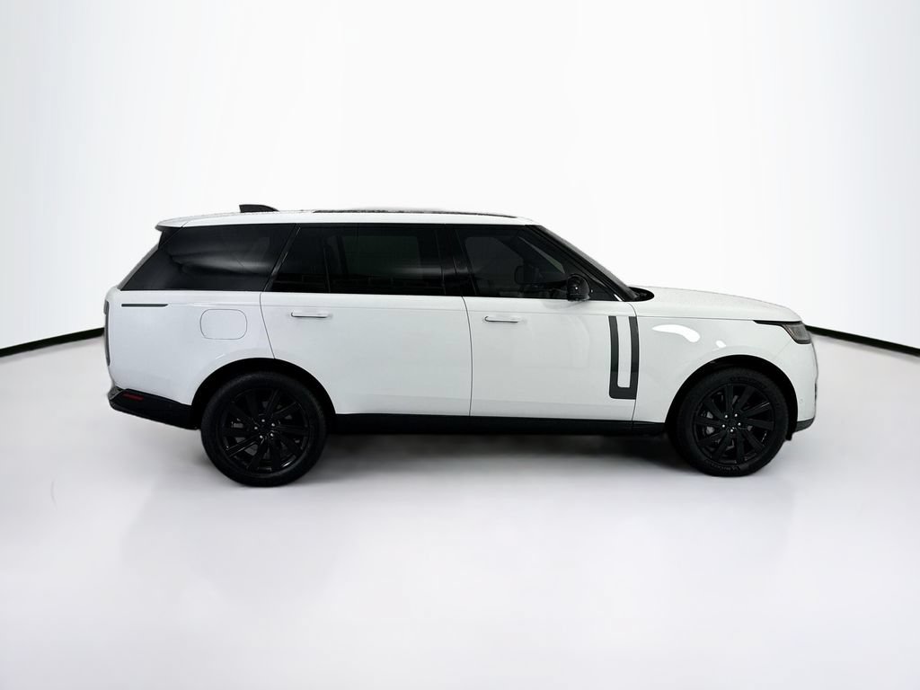 Used 2023 Land Rover Range Rover Long Wheelbase SE AWD/4WD image 4