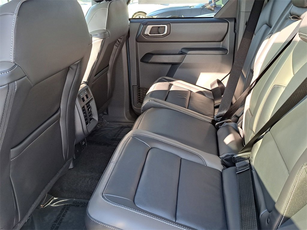 New 2025 Ford Bronco Outer Banks image 13