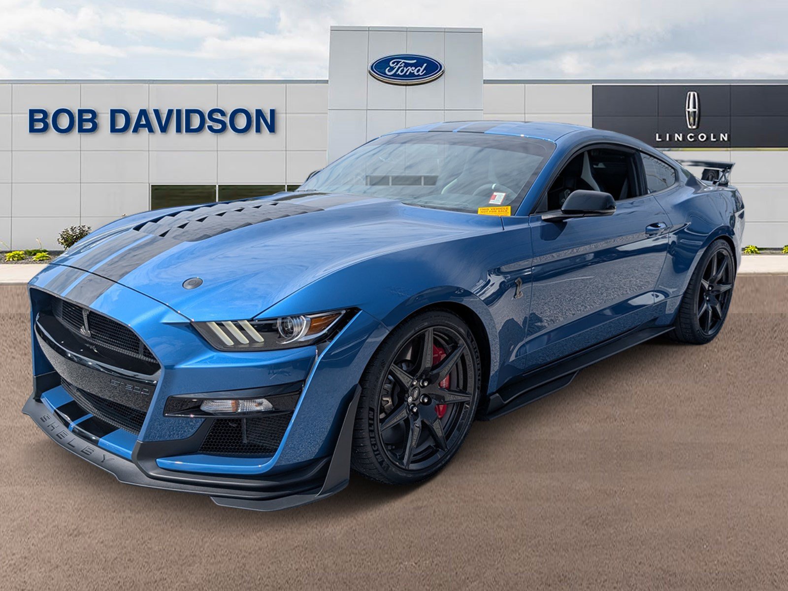Certified 2020 Ford Mustang Shelby GT500 w/ Carbon Fiber Track Pack RWD image 1
