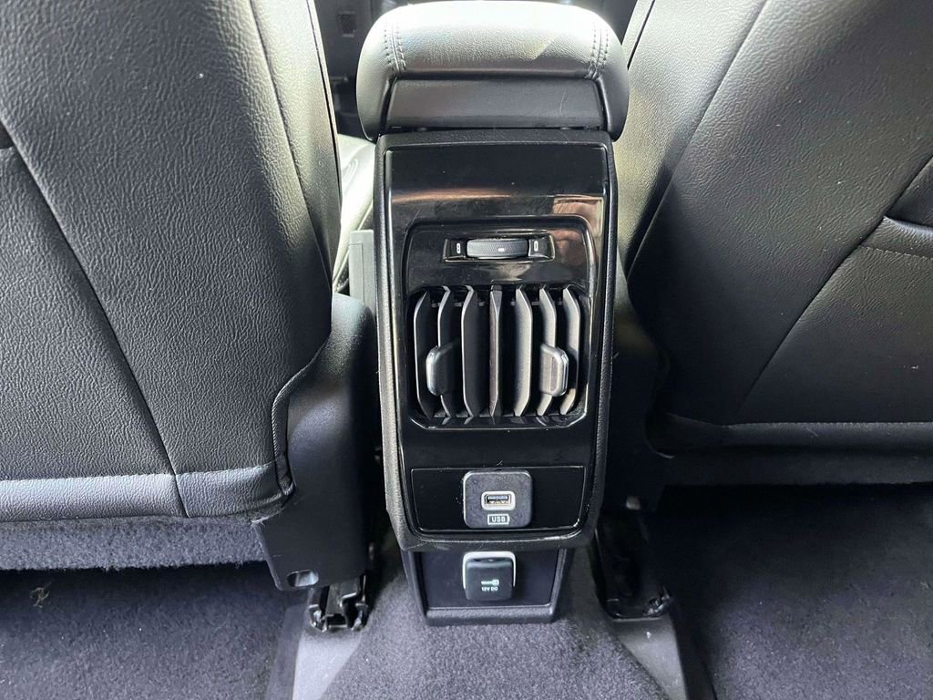 Used 2024 Jeep Compass Latitude AWD/4WD image 4