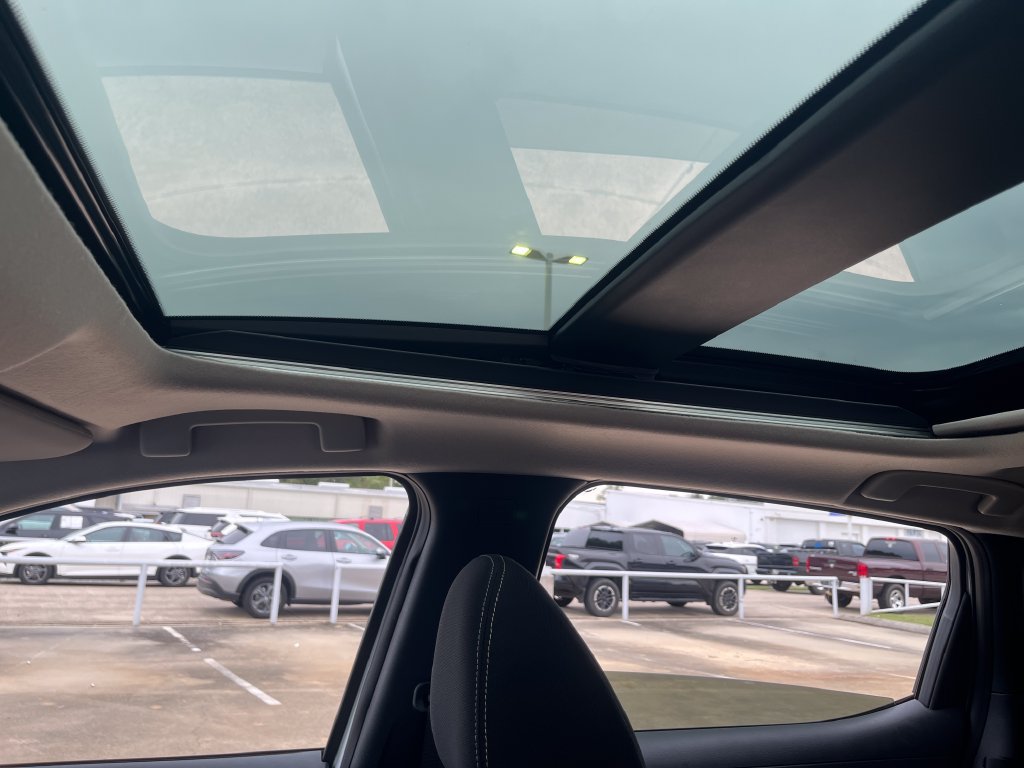 New 2027 Nissan Kicks SV AWD/4WD image 22