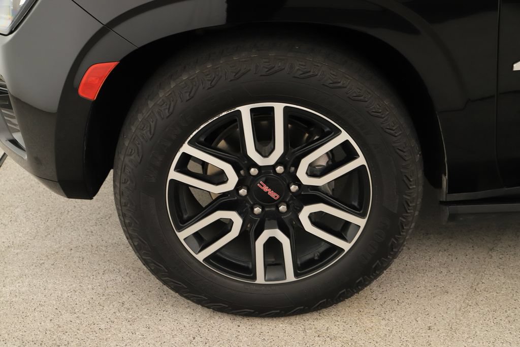 Used 2024 GMC Yukon AT4 w/ AT4 Premium Plus Package AWD/4WD image 36