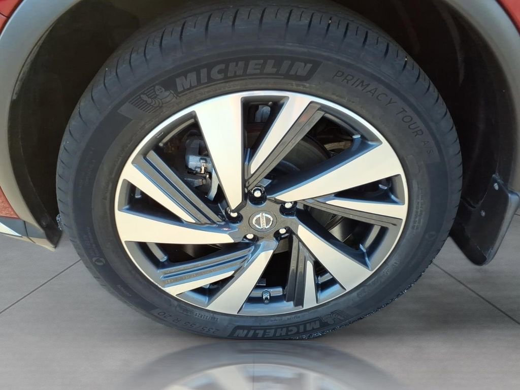 Used 2017 Nissan Murano Platinum w/ Platinum Technology Package FWD image 9
