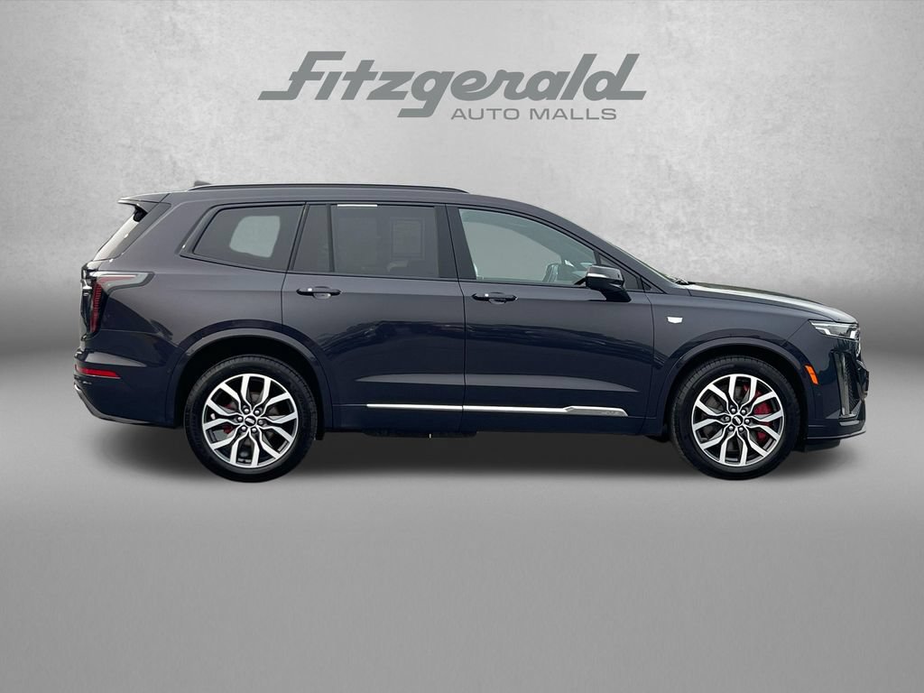 Certified 2024 Cadillac XT6 Sport w/ Platinum Package AWD/4WD image 3