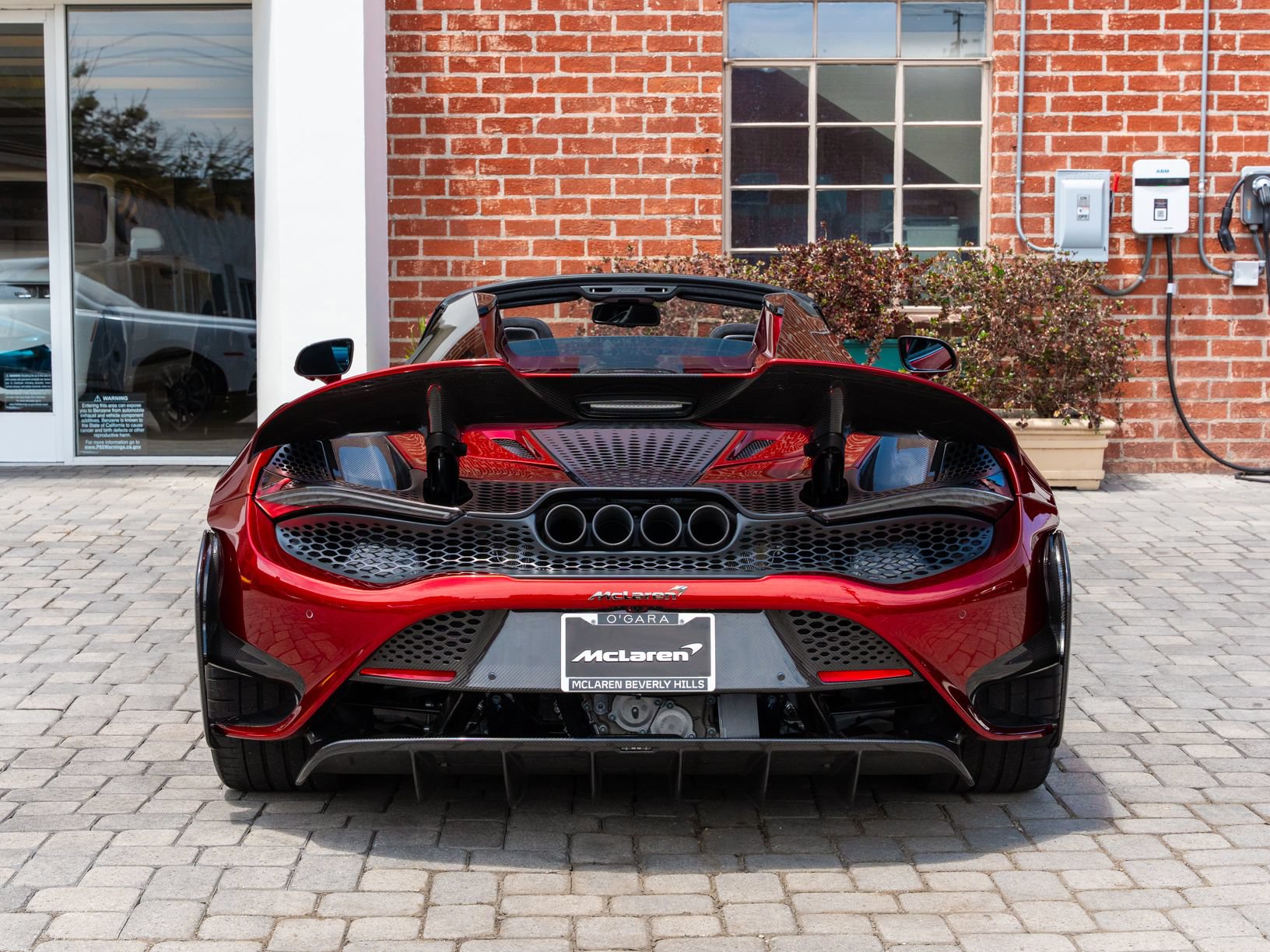 Used 2022 McLaren 765LT RWD image 10