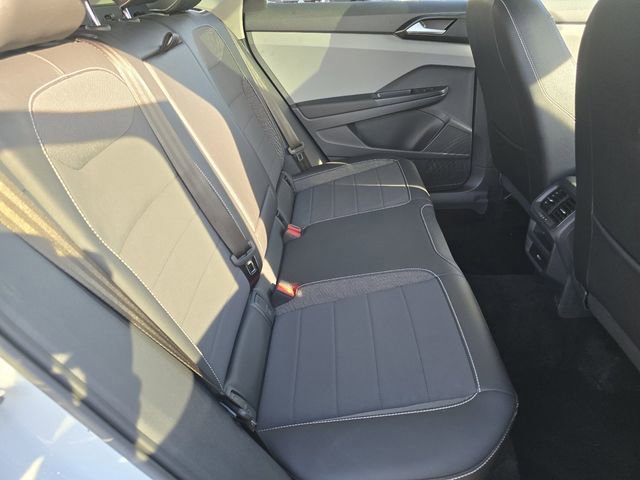 Used 2023 Volkswagen Taos SE w/ Panoramic Sunroof Package image 27