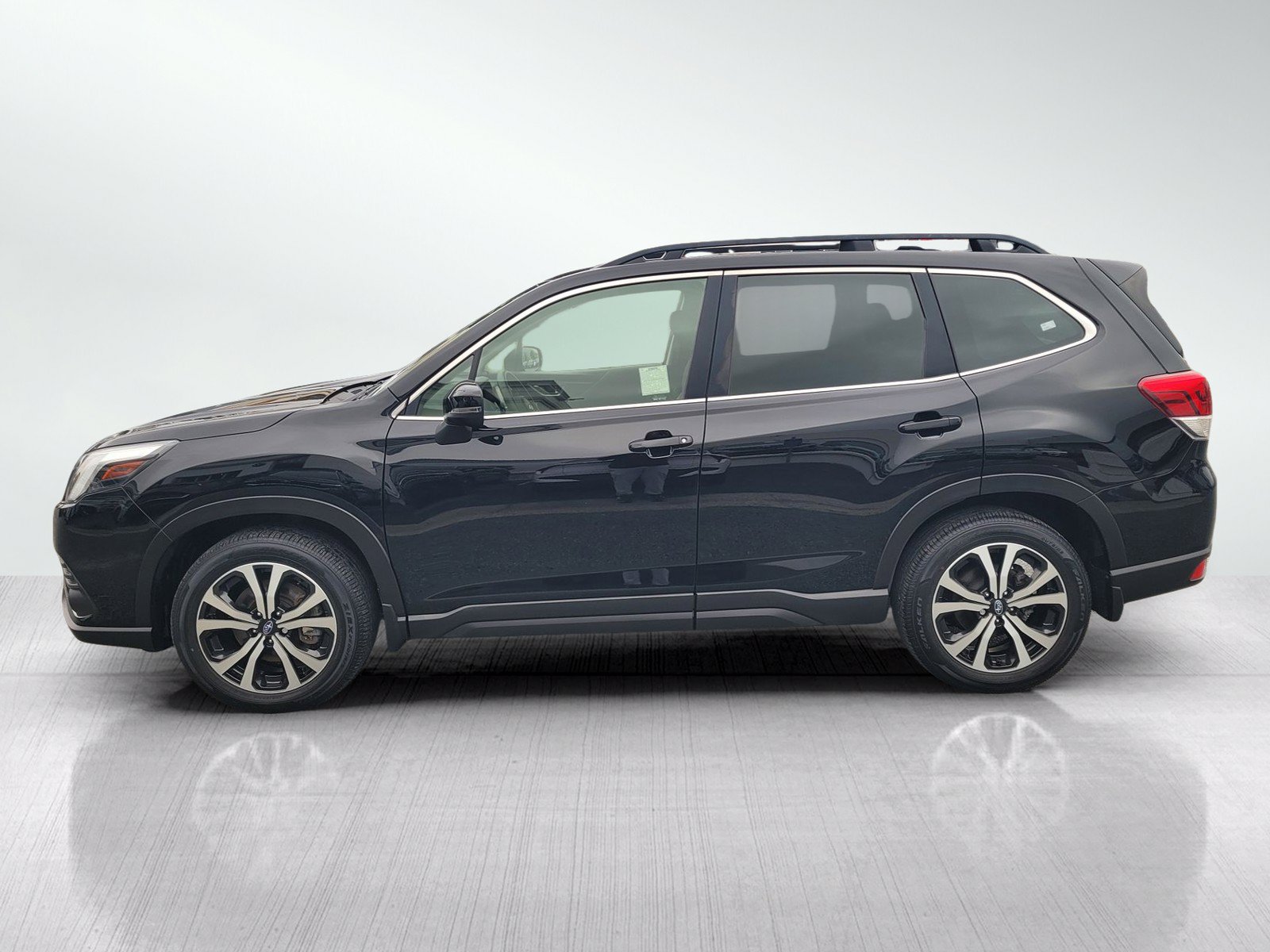 Certified 2023 Subaru Forester Limited AWD/4WD image 7