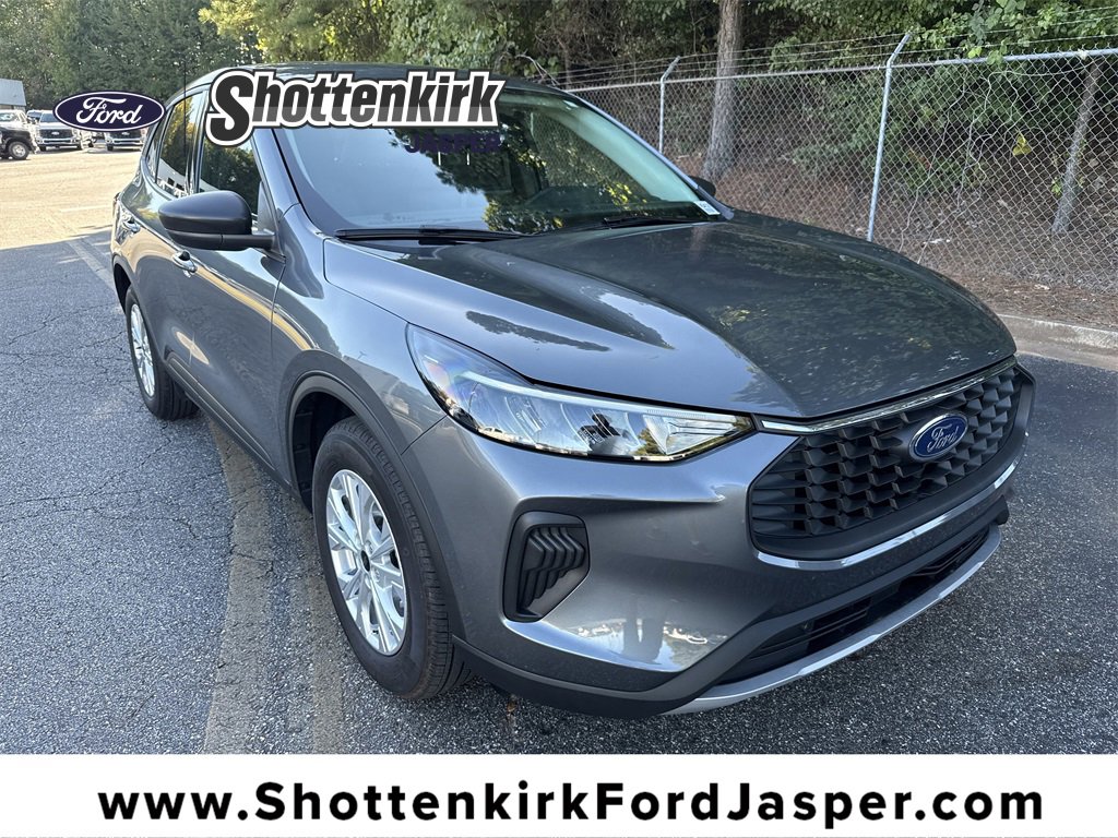 Used 2025 Ford Escape Active image 1