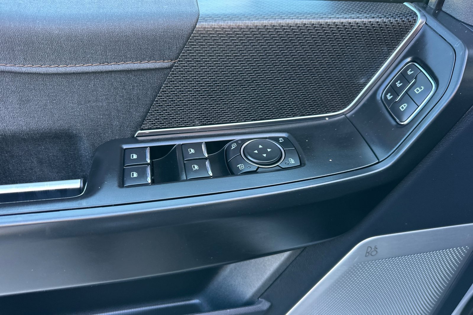 Used 2023 Ford F150 Raptor w/ Raptor Carbon Fiber Package image 10