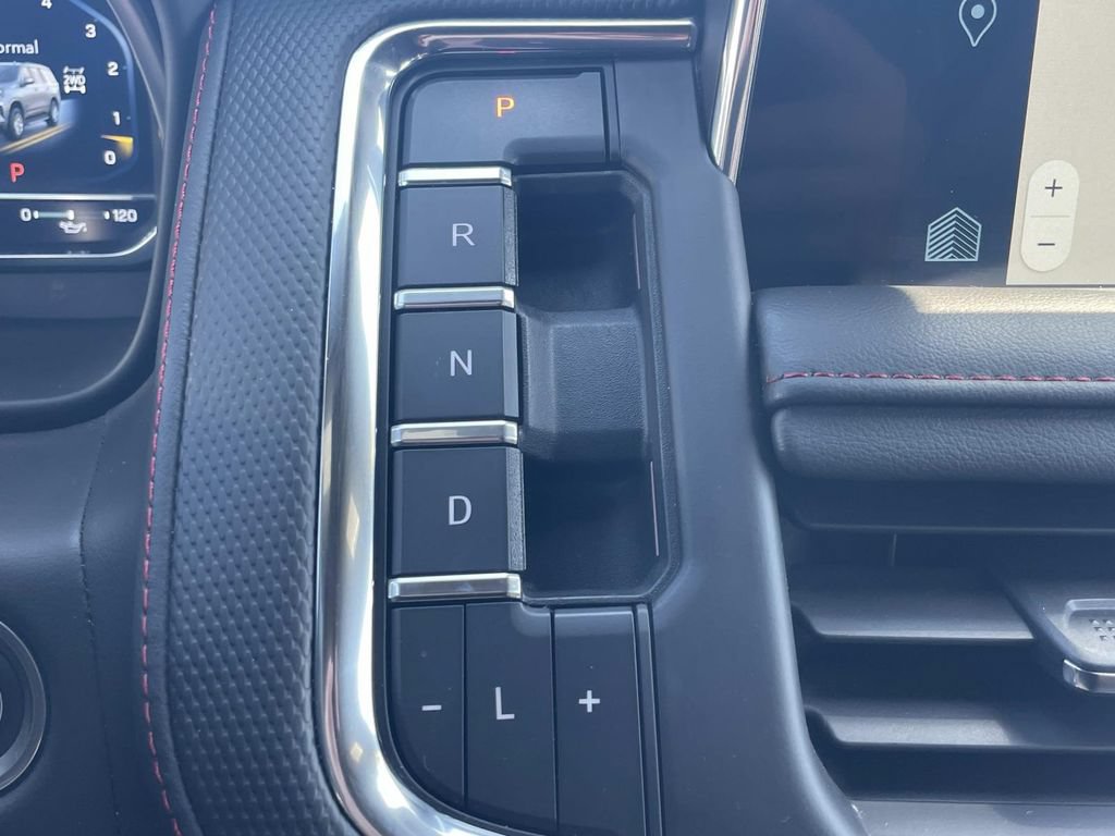 Used 2023 Chevrolet Suburban RST AWD/4WD image 28