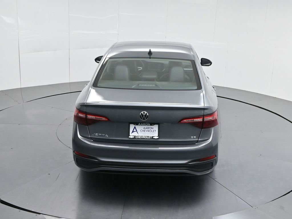 Used 2022 Volkswagen Jetta SE image 62