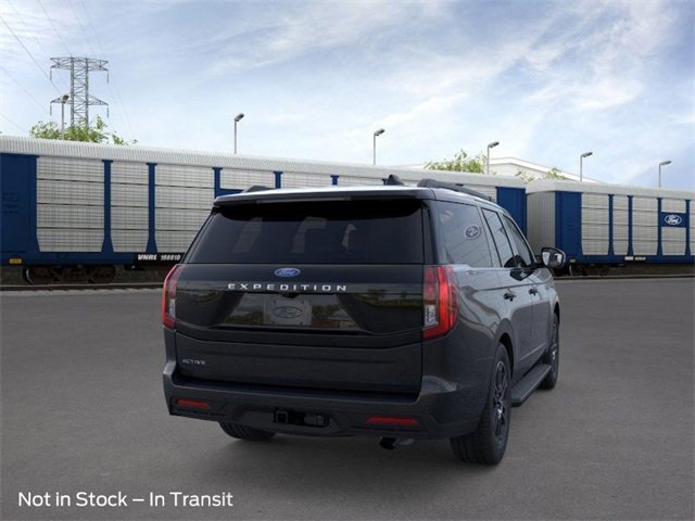 New 2025 Ford Expedition Active image 8