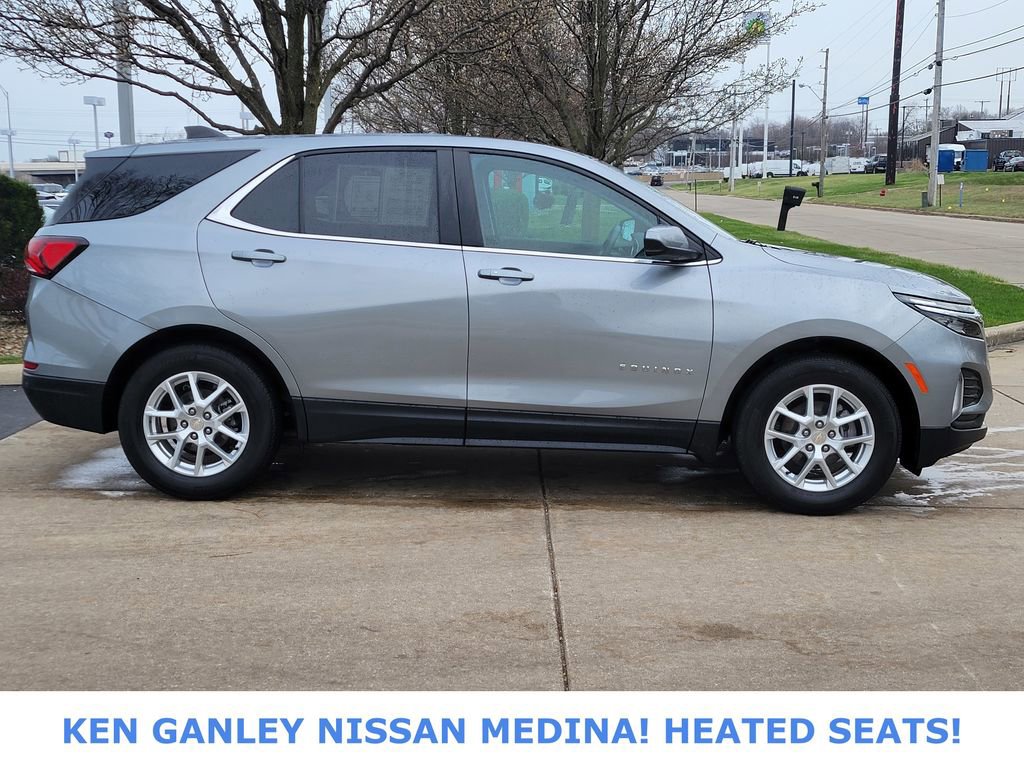 Used 2023 Chevrolet Equinox LT image 2