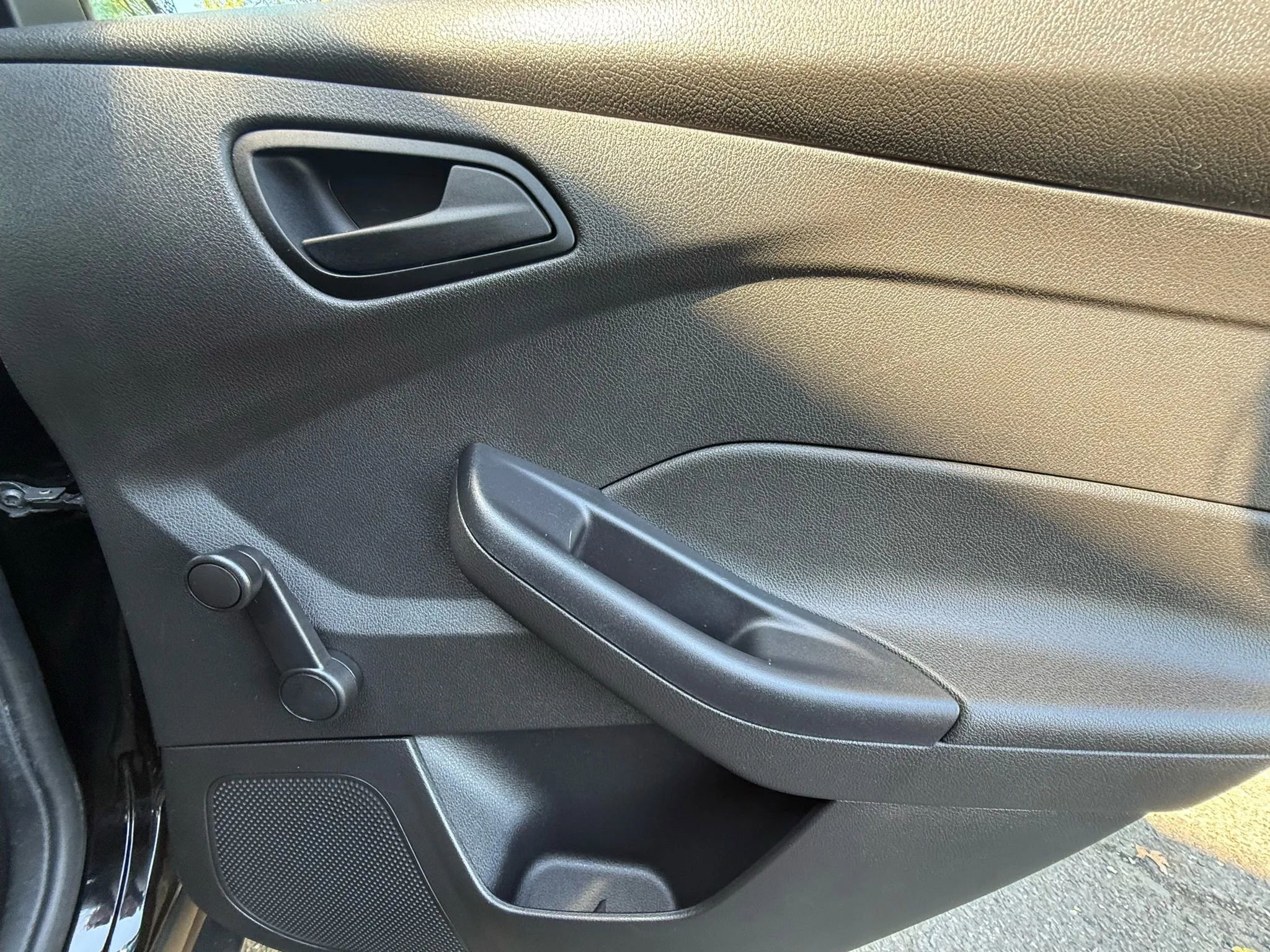 Used 2016 Ford Focus S image 27