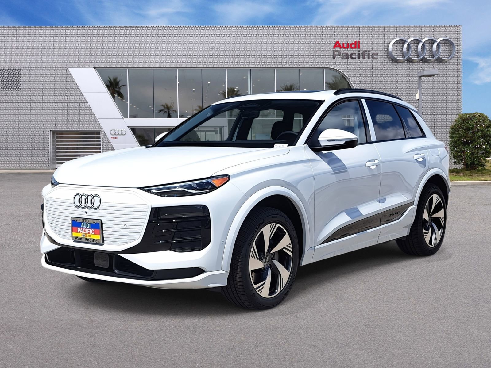 New 2025 Audi Q6 e-tron Premium image 1