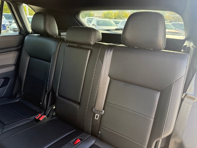 Used 2023 Volkswagen Atlas Cross Sport SE FWD image 29