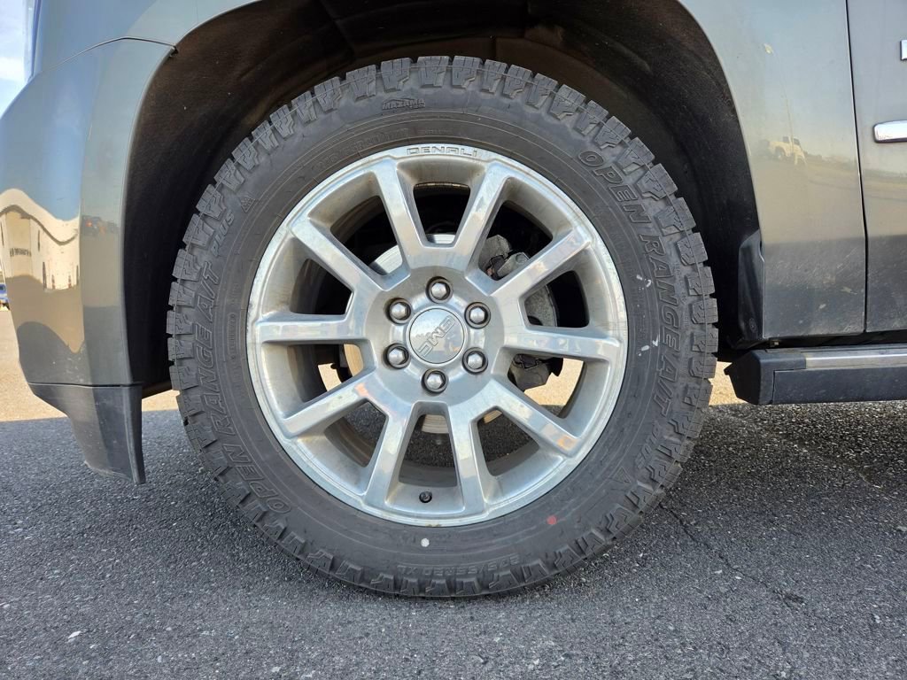 Used 2017 GMC Yukon Denali w/ Open Road Package image 10