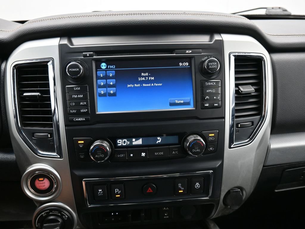 Used 2018 Nissan Titan PRO-4X w/ Pro-4x Convenience Package image 29