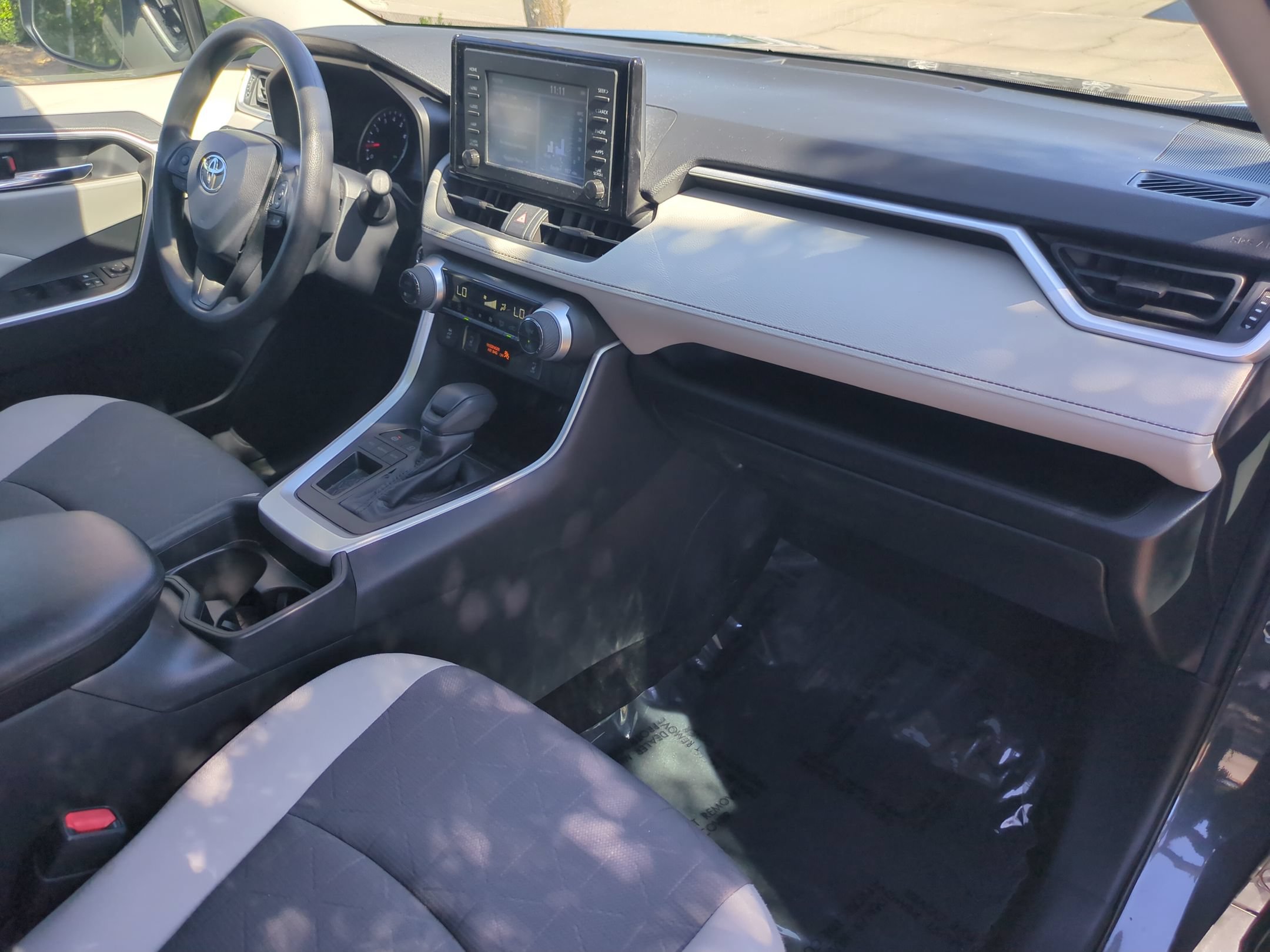 Used 2019 Toyota RAV4 XLE FWD image 34