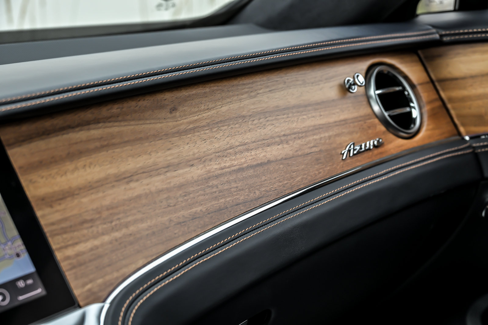 Certified 2023 Bentley Flying Spur Plug-In Hybrid AWD/4WD image 41