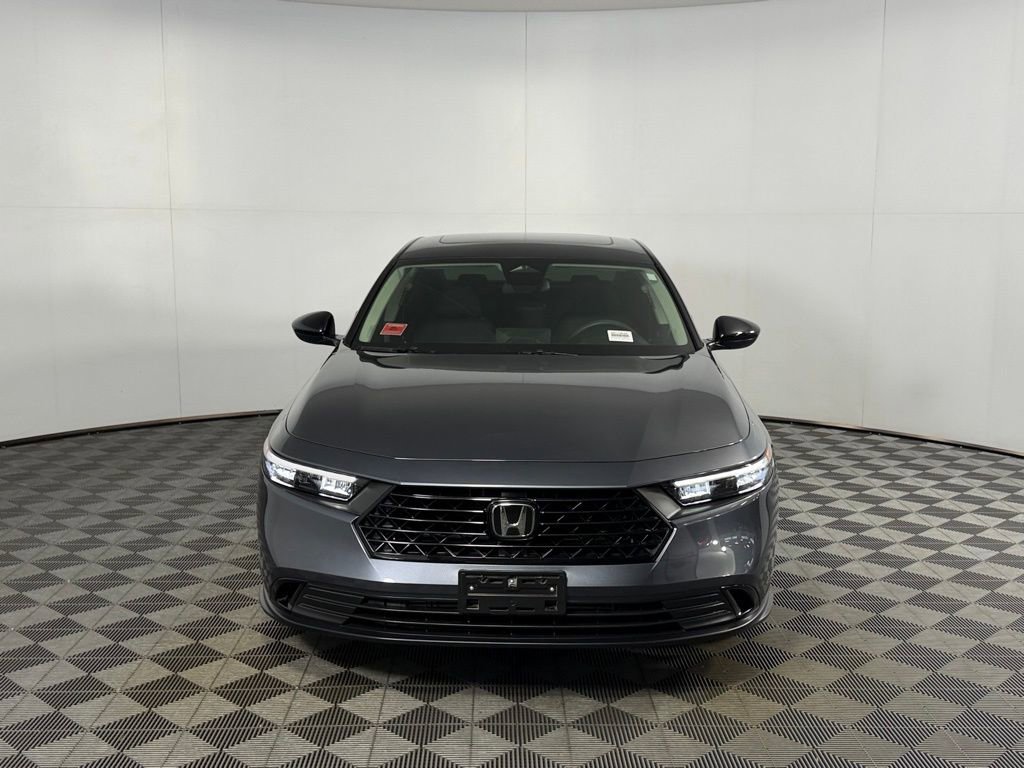 Used 2025 Honda Accord SE image 5