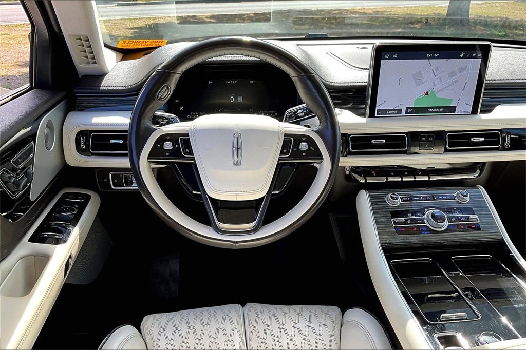 Used 2022 Lincoln Aviator Black Label w/ Dynamic Handling Package image 5
