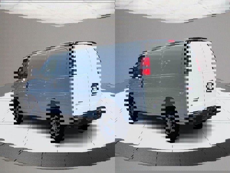 Used 2025 Chevrolet Express 2500 w/ Driver Convenience Package image 6