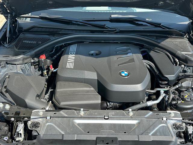 Used 2026 BMW 330i xDrive Sedan w/ M Sport Package AWD/4WD image 13