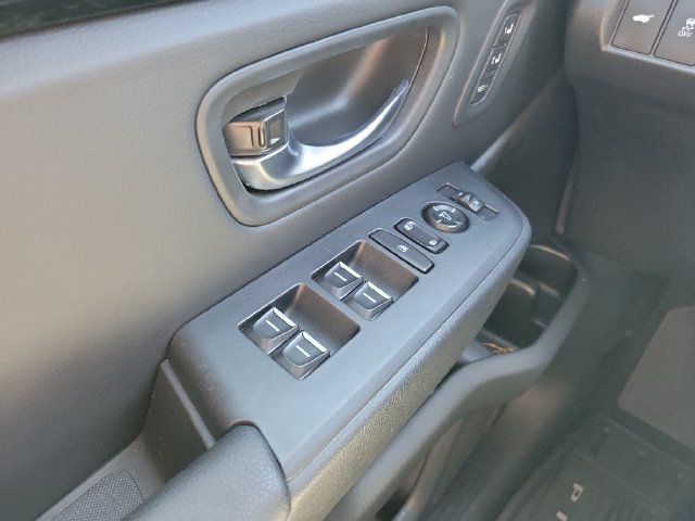 Certified 2025 Honda Pilot Touring image 28