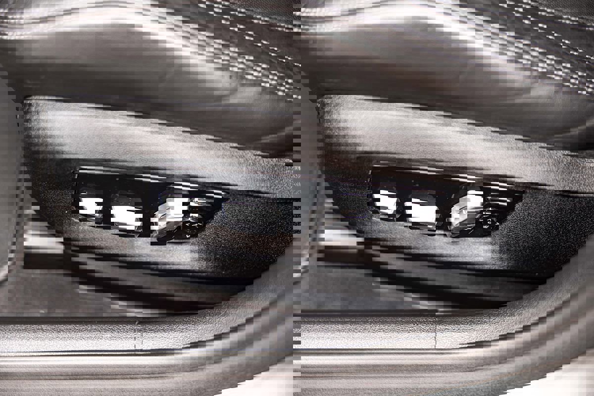 Used 2020 BMW M5 w/ Executive Package image 23