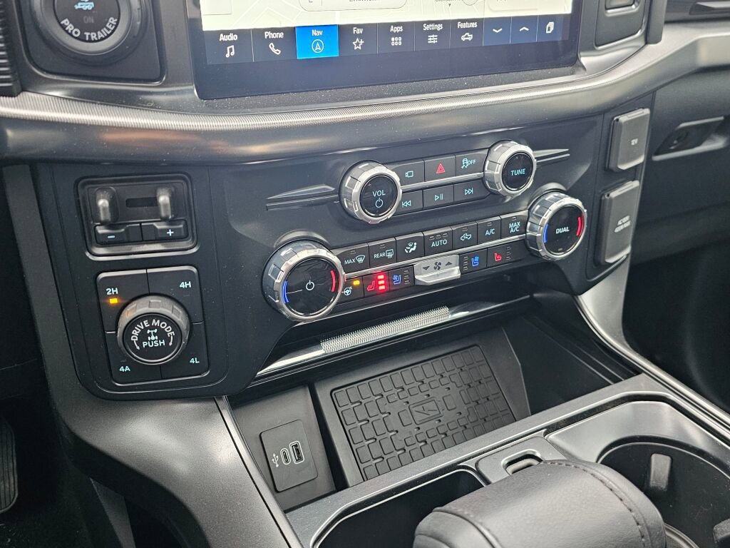 Certified 2025 Ford F150 Lariat w/ Equipment Group 502A High image 24