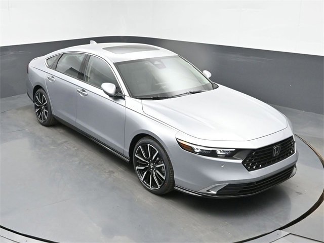 Used 2025 Honda Accord Touring image 13