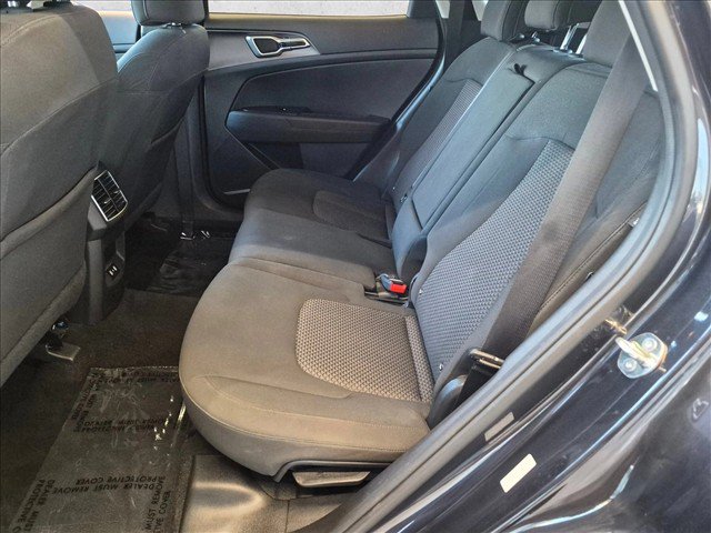 Used 2026 Kia Sportage LX FWD image 23